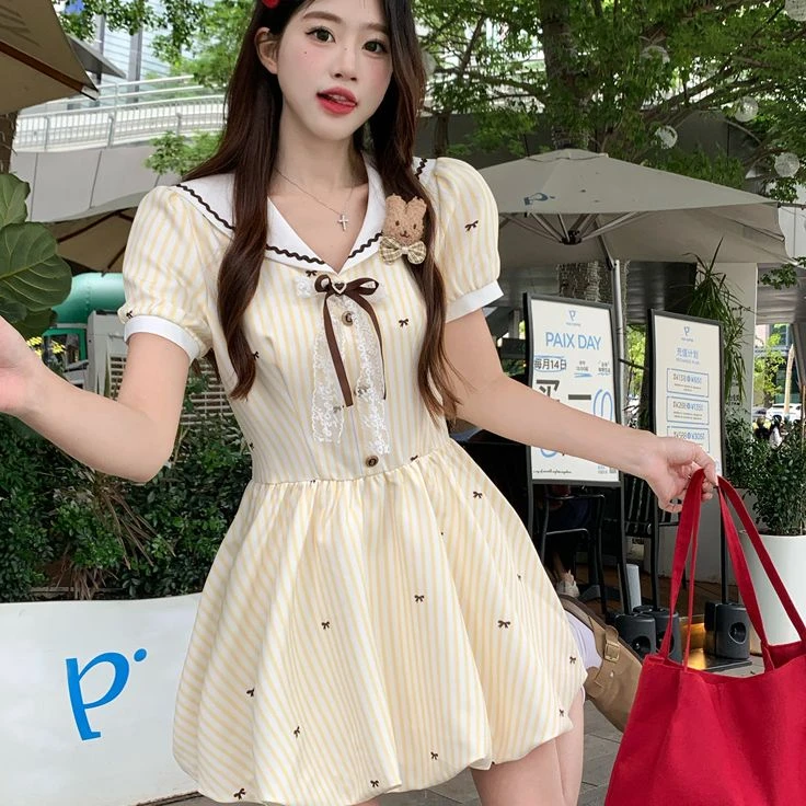 胖颖专属大码夏季新款甜美风黄色连衣裙减龄花苞短裙8886