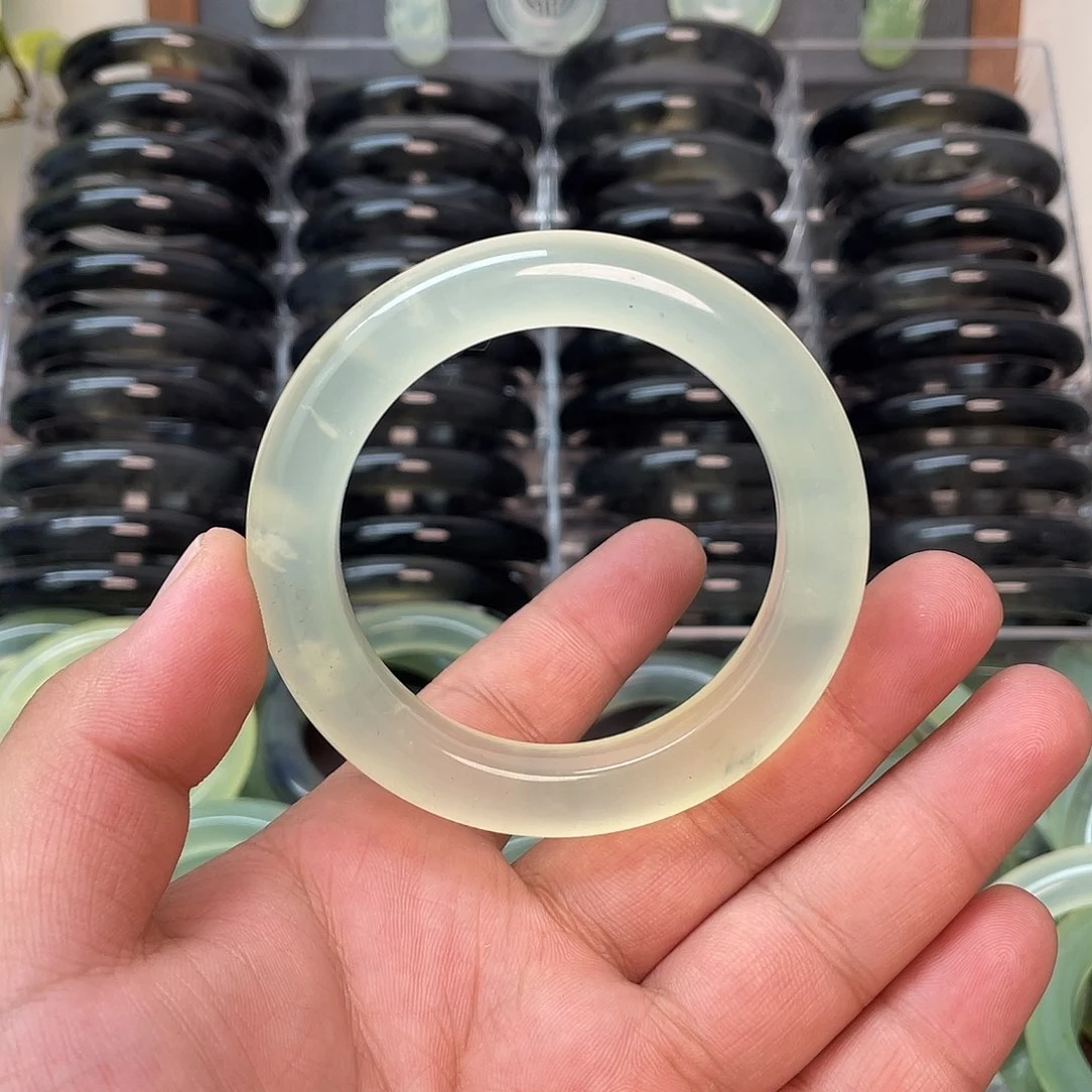 蛇纹石玉未镶嵌手镯5微瑕