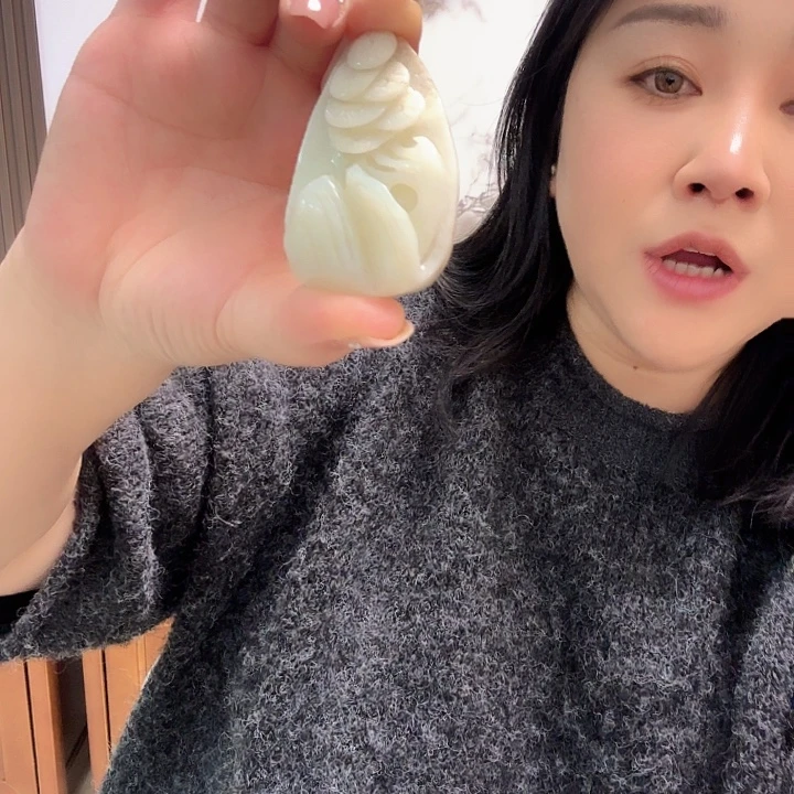 蛇纹石玉合金颈饰