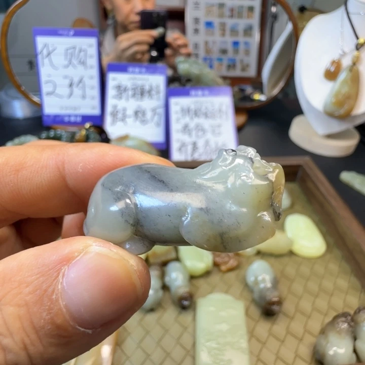和田玉（糖玉）未镶嵌颈饰