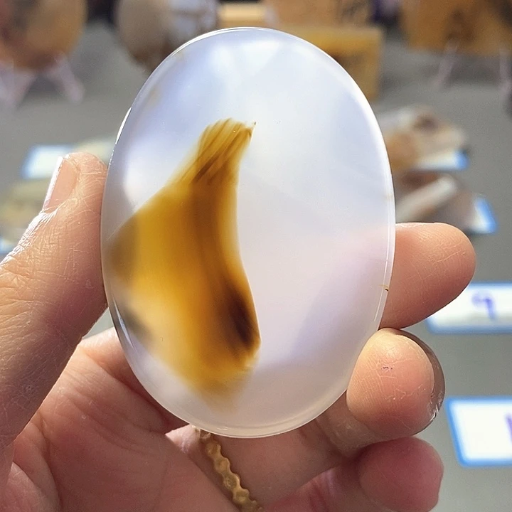 玛瑙/玉髓未镶嵌珠宝半成品