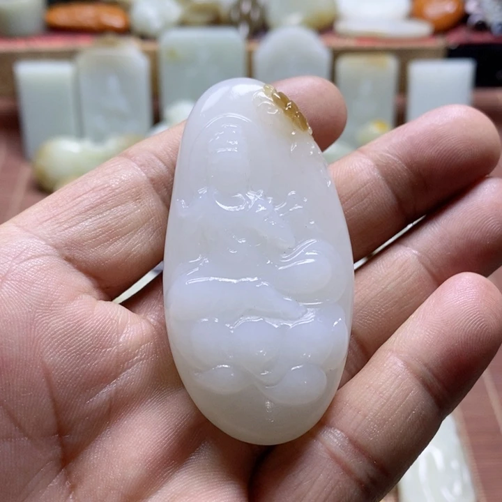 和田玉颈饰未镶嵌