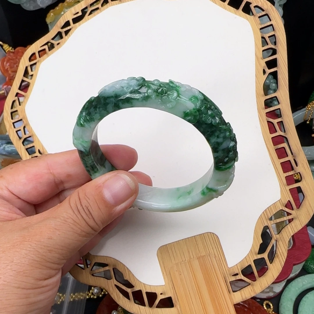 翡翠未镶嵌颈饰翡翠54 55