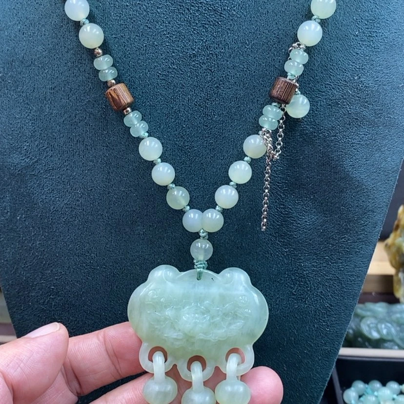 【闪购商品】未镶嵌岫玉吊坠