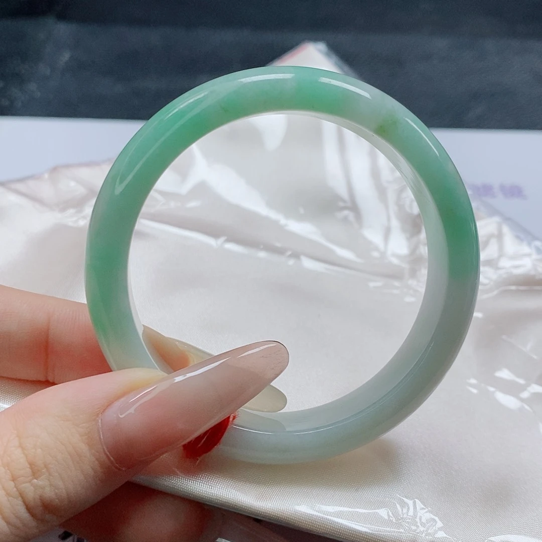 【闪购商品】未镶嵌手镯翡翠519号