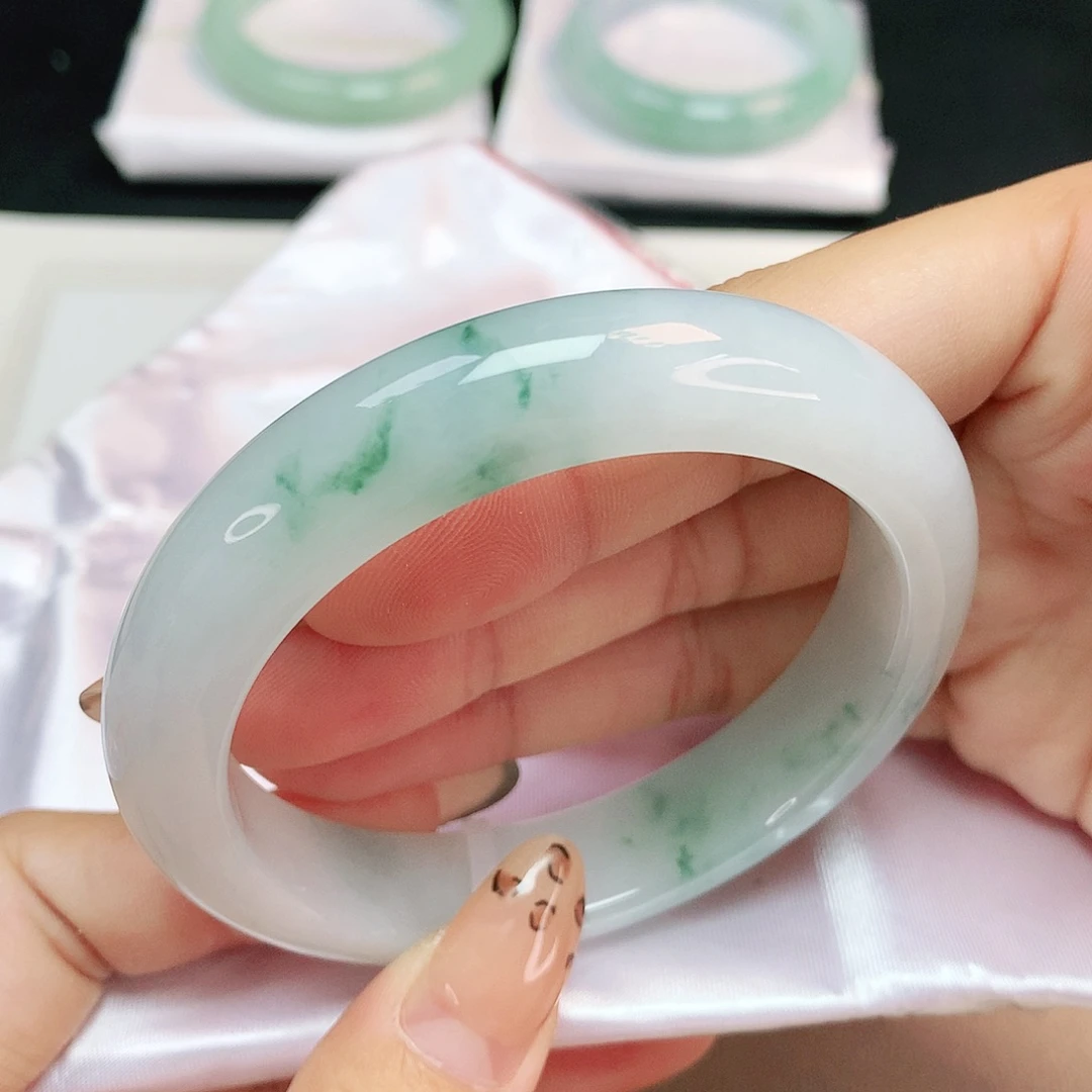 翡翠未镶嵌手镯冰飘花6