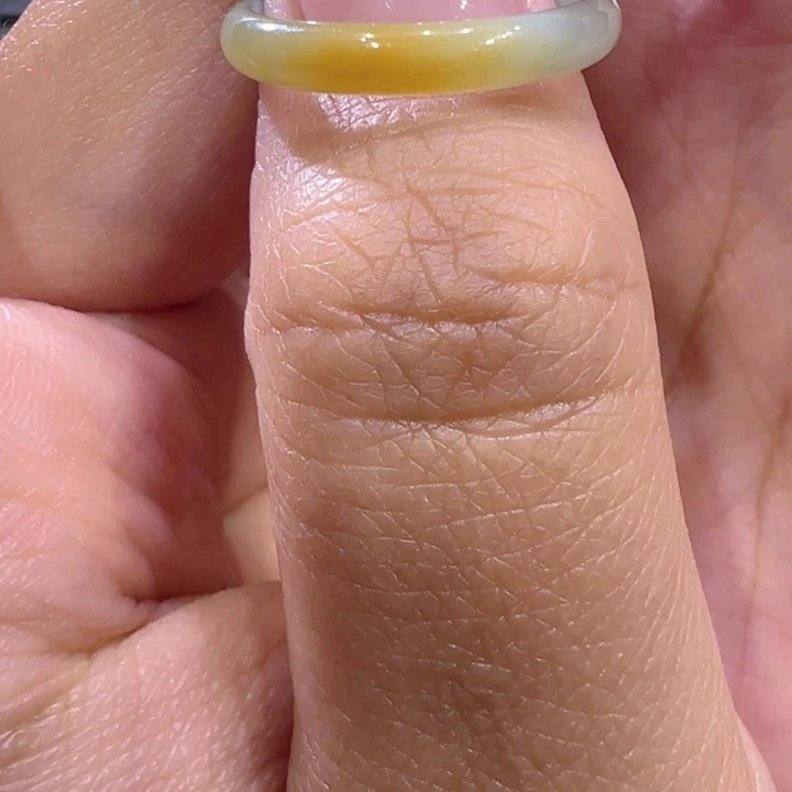 翡翠未镶嵌戒圈11111257566988
