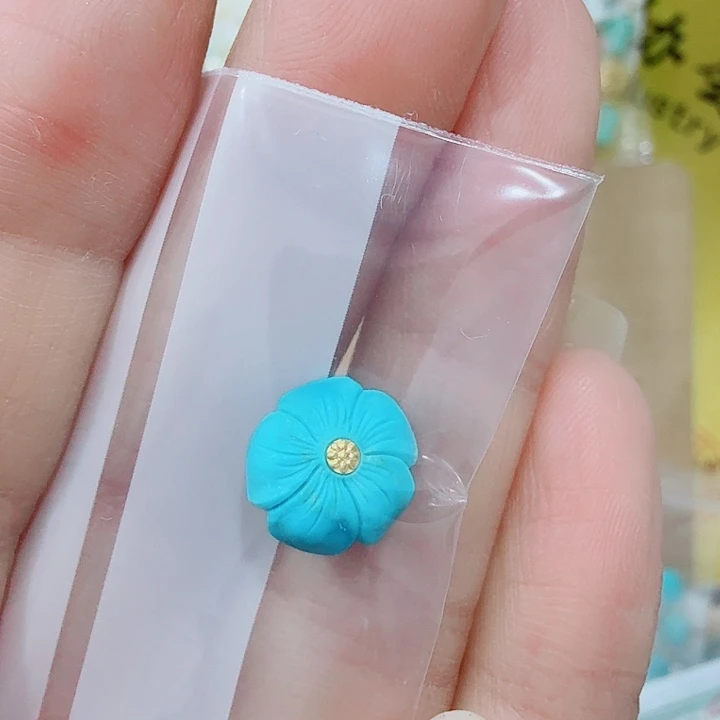 麦***ぴ绿松石未镶嵌珠宝奇石