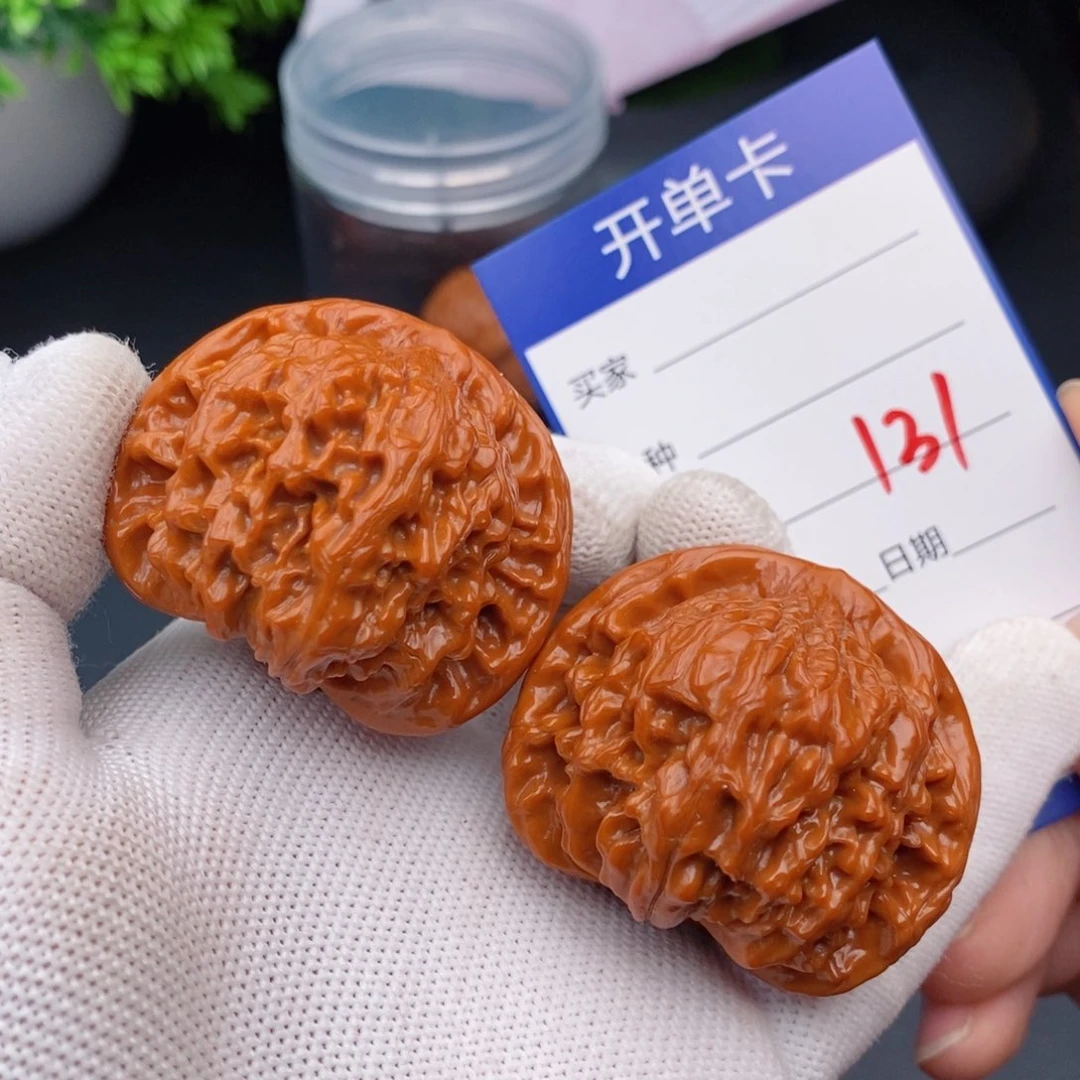 文玩核桃把件44红狮子131