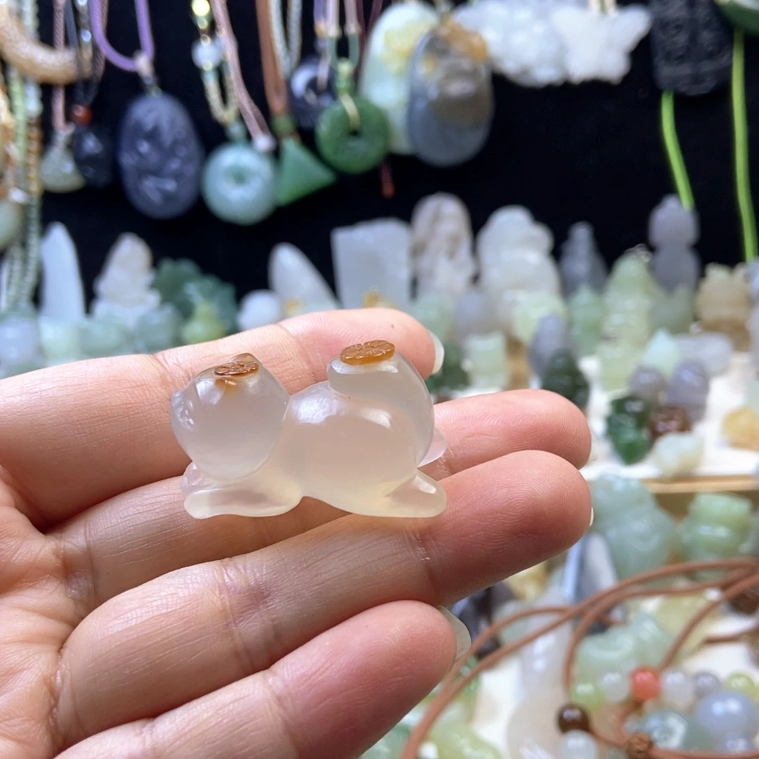福***开和田玉未镶嵌颈饰