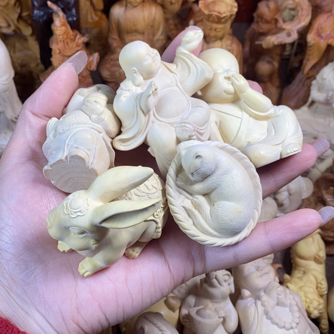 禅***意木黄杨微瑕五个打包手把件