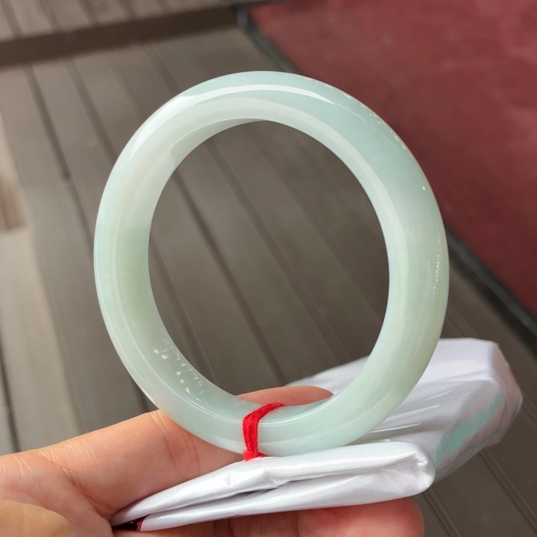 翡翠手镯未镶嵌天然缅甸翡翠手镯