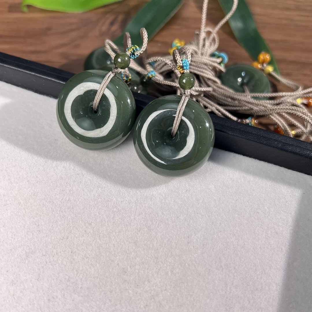 【睿泽鉴宝】和田玉平安扣吊坠多样性发一有瑕 29*11 YLL0267