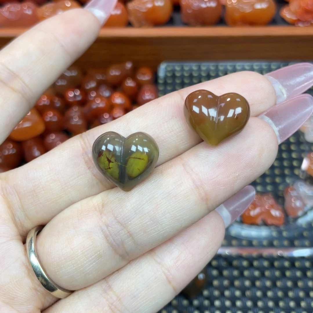 玛瑙/玉髓未镶嵌颈饰屁桃