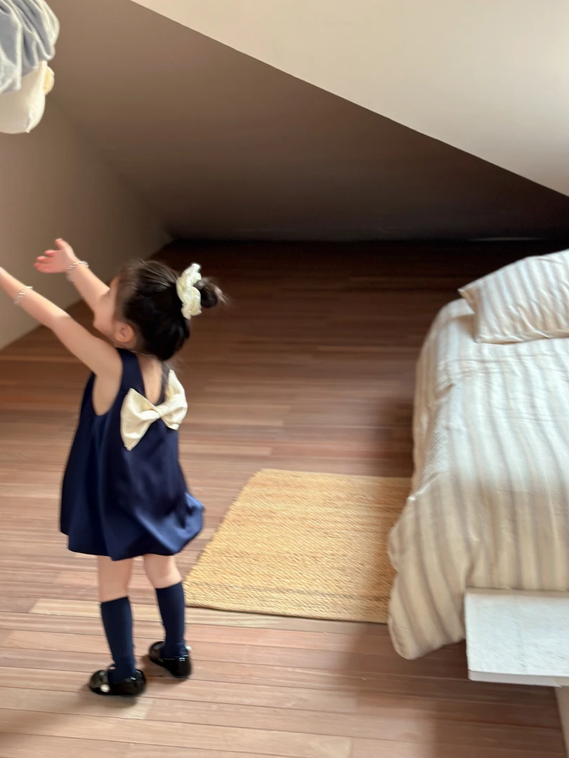 《小思家》女童2025年夏季新款蝴蝶结连衣裙甜美公主裙聚会生日裙