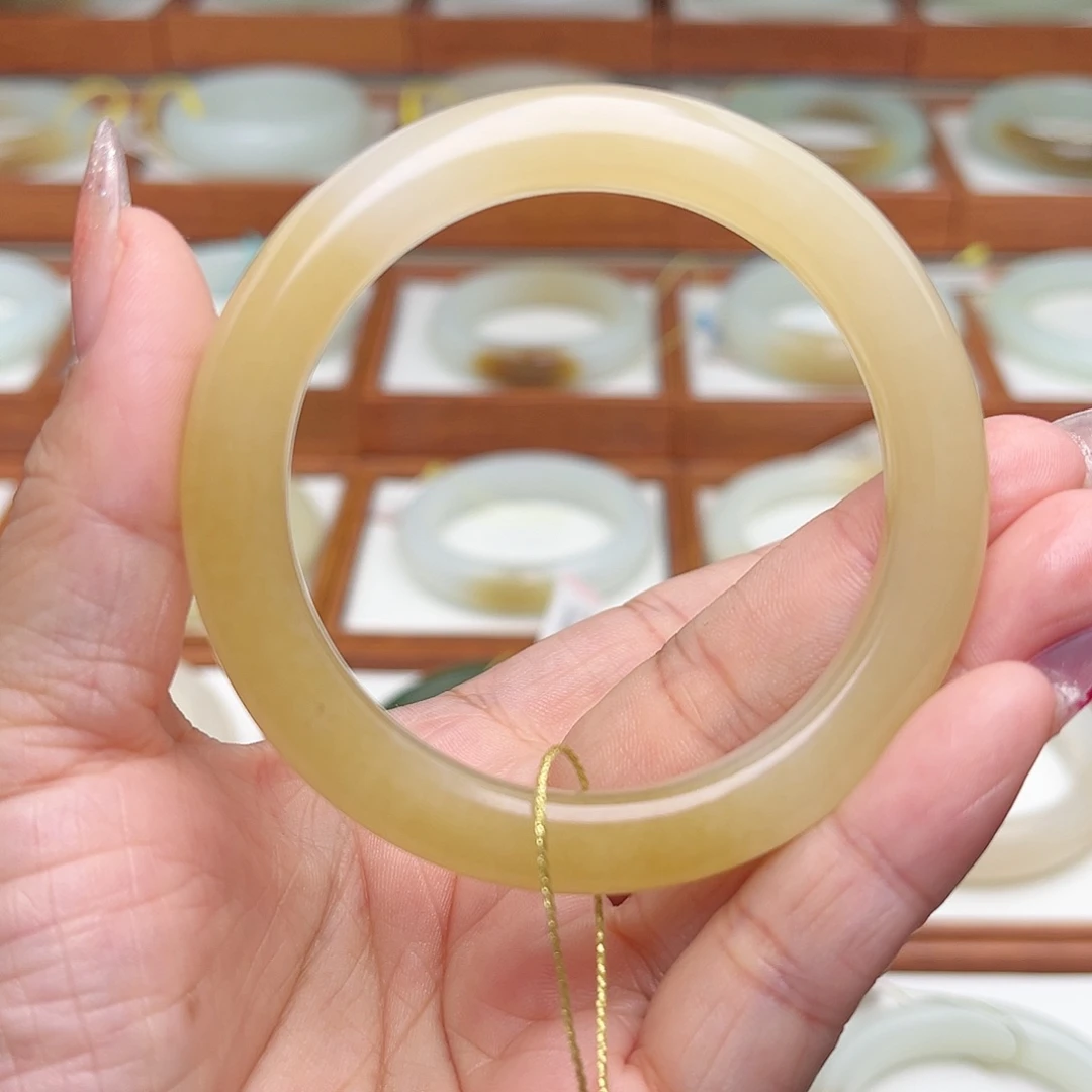 和田玉手镯未镶嵌51.6