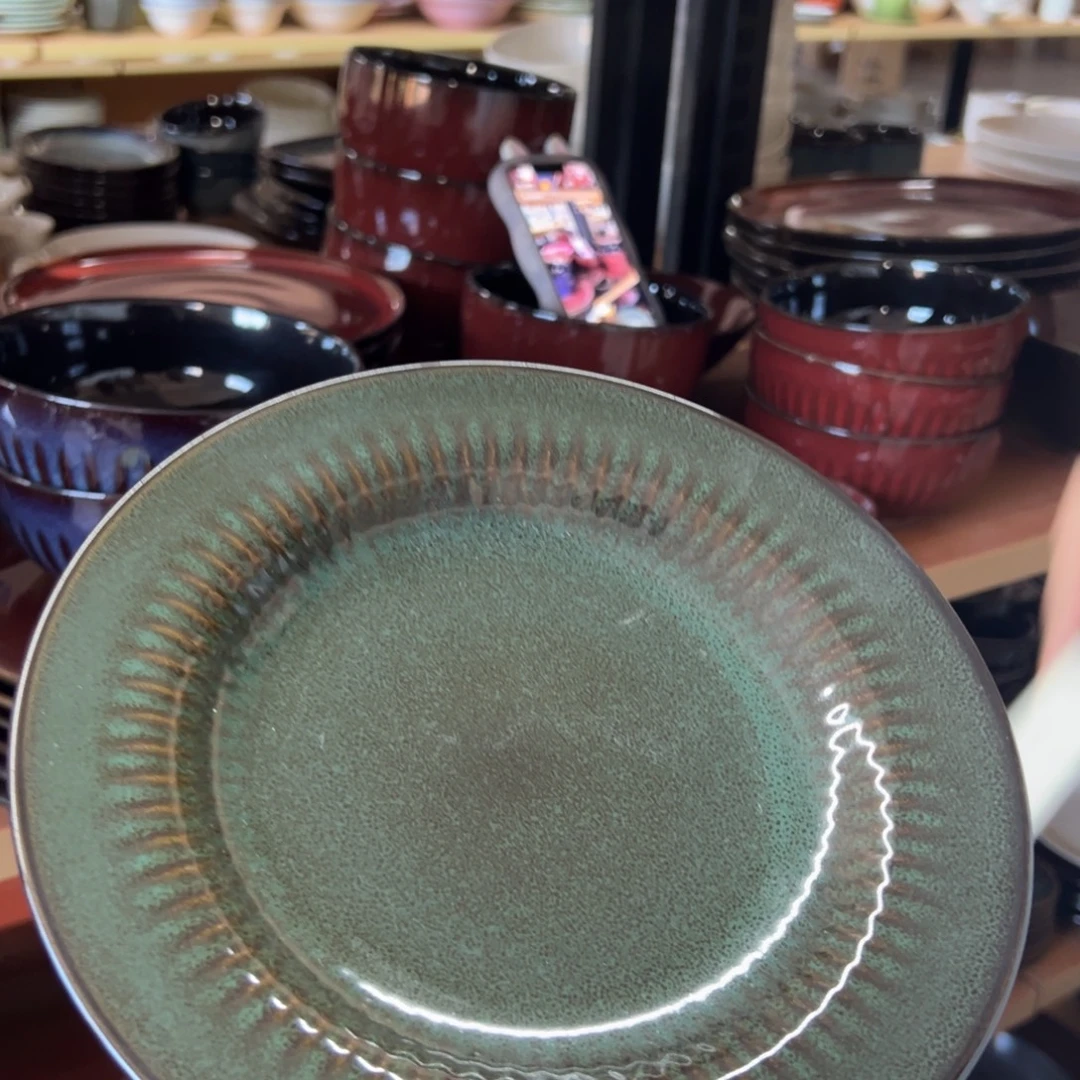 新骨瓷148瑕疵慎拍麟彩绿雏菊 8.25寸菜盘