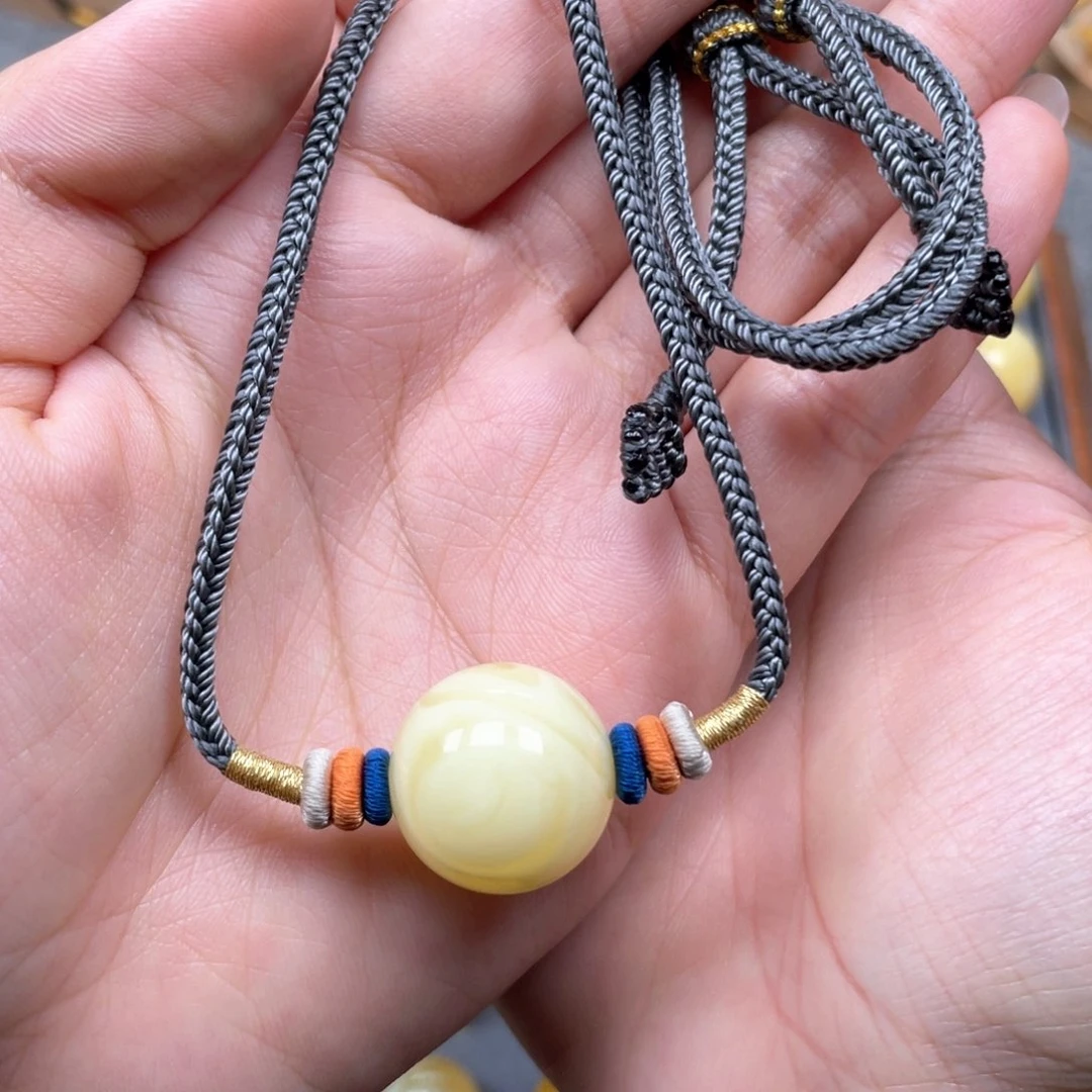 未镶嵌琥珀珠宝奇石