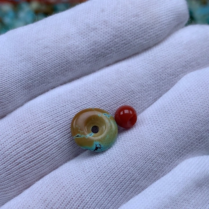 南红玛瑙未镶嵌珠宝奇石
