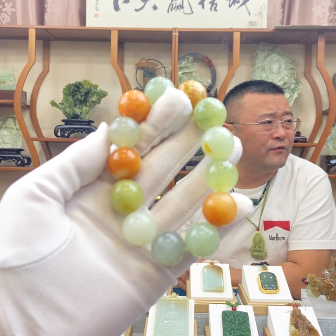Z***z蛇纹石玉未镶嵌手串