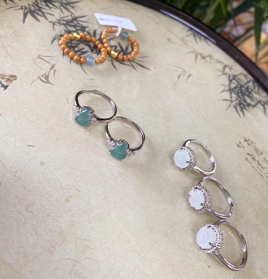 天然翡翠小饰品-有包容*多样性随机发 不指定款式