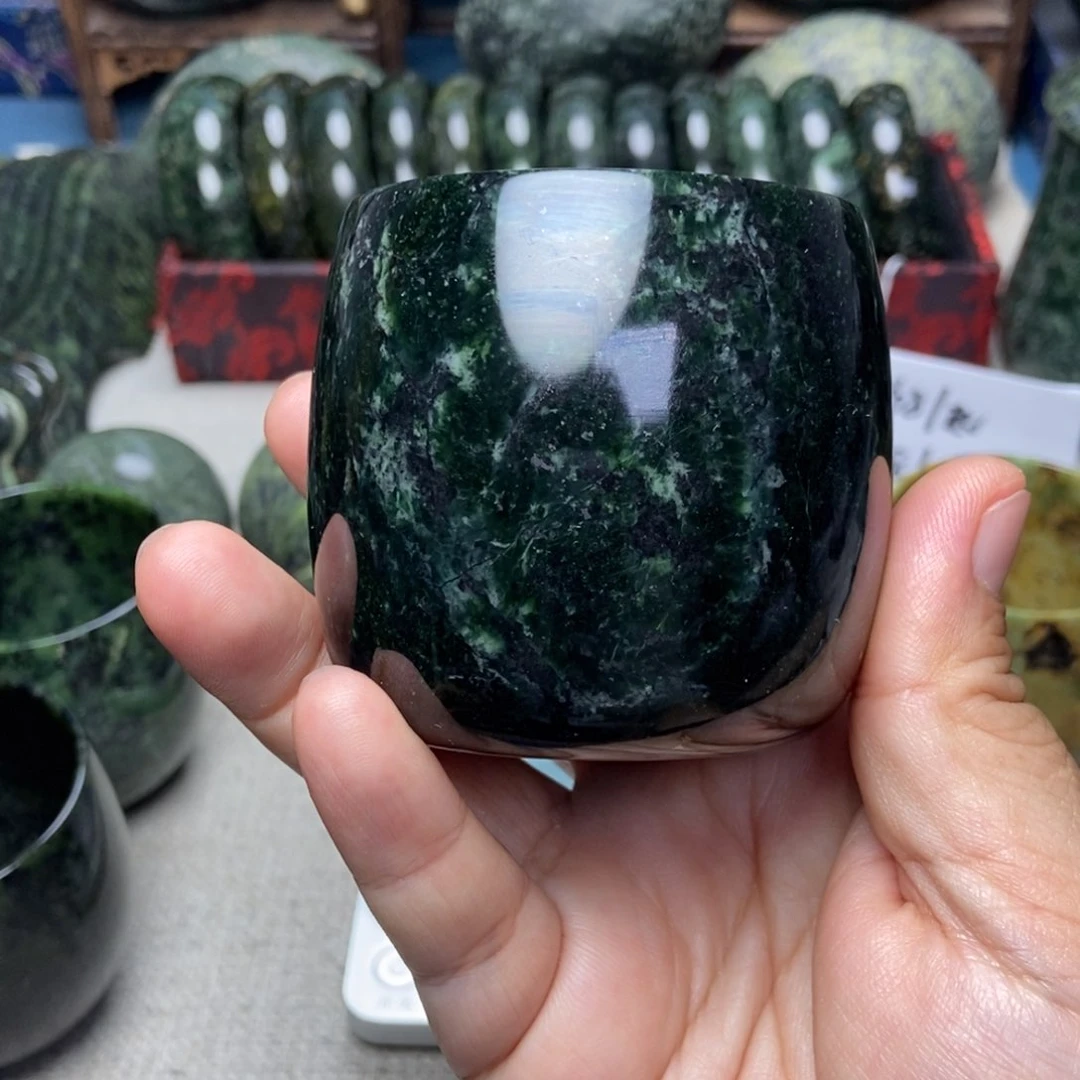 蛇纹石玉未镶嵌杯子水*合