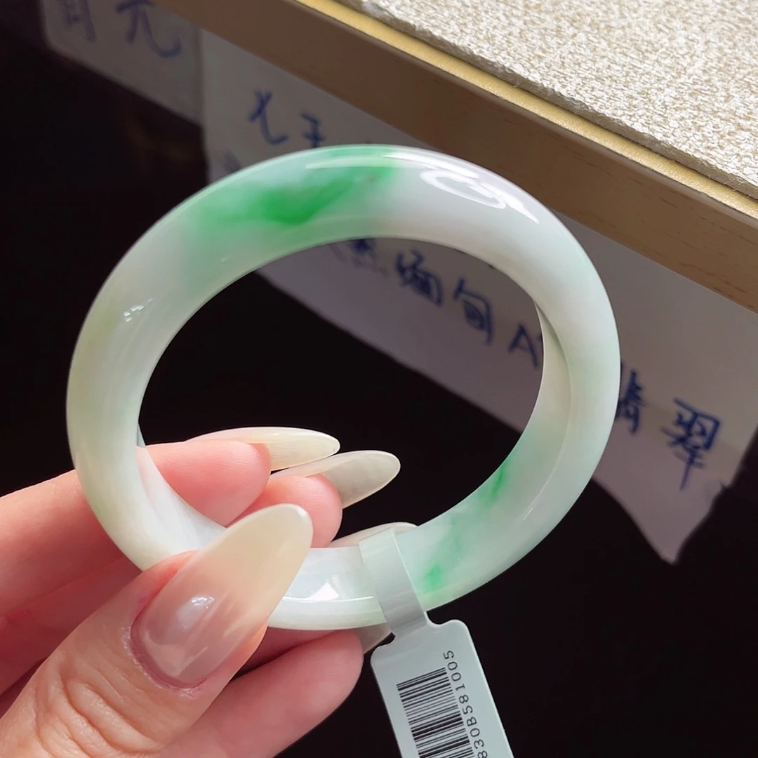 未镶嵌手镯翡翠手镯