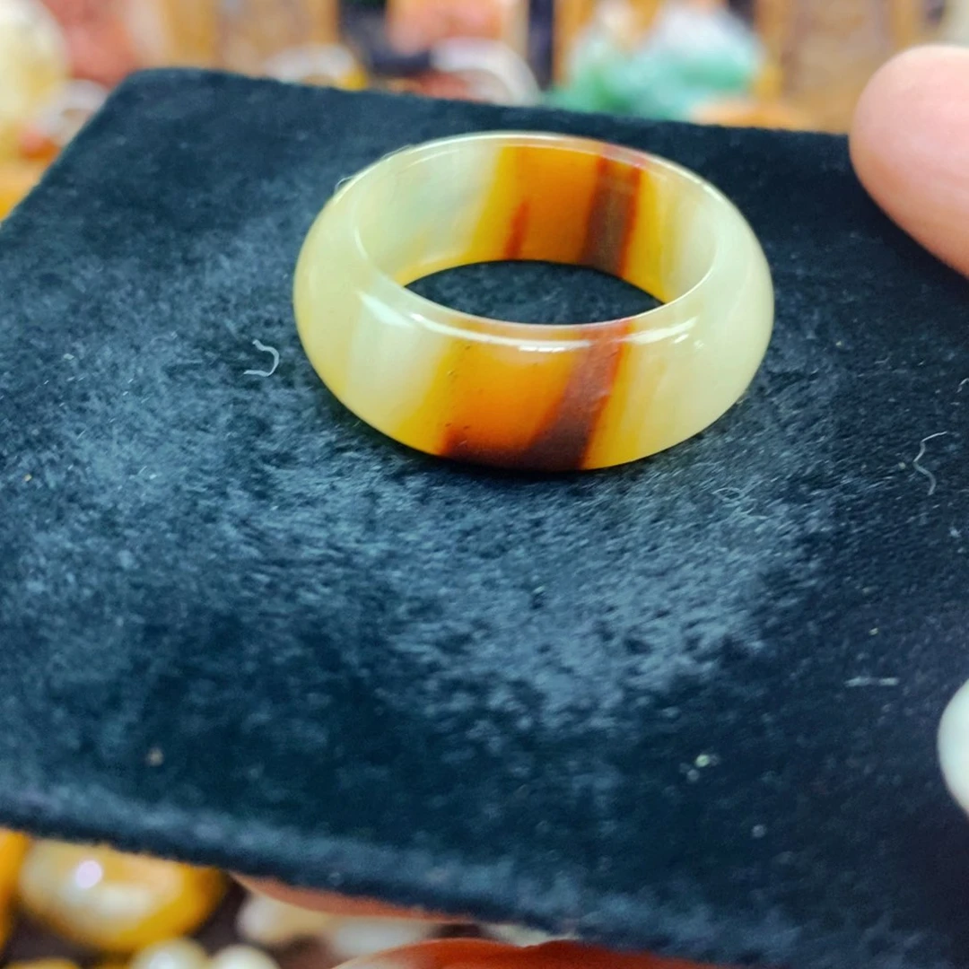 未镶嵌石英质玉（黄龙玉）吊坠(不含链)