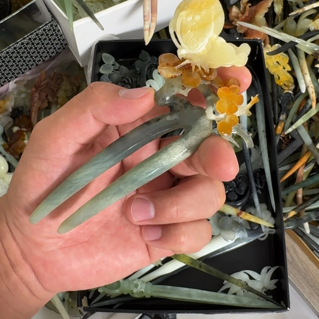 岫玉未镶嵌发饰聆*