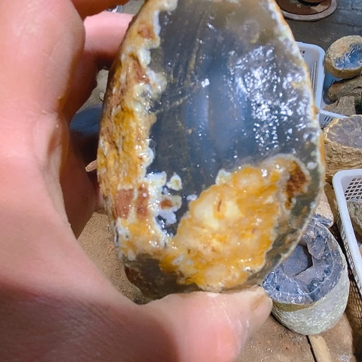 亦***德定制玛瑙定制难熬