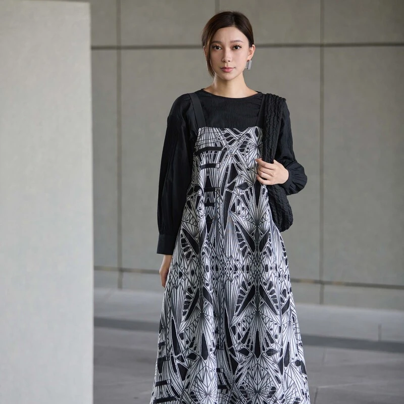 圣迪奥碎花显瘦气质复古两件套收腰印花连衣裙S24381408