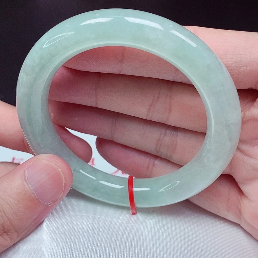 翡翠未镶嵌手镯56圈