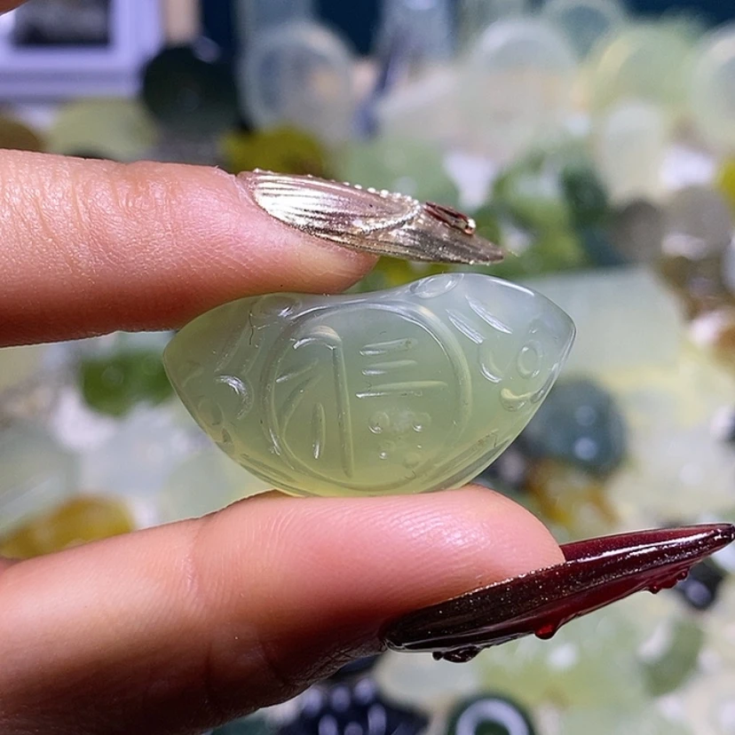 【闪购商品】蛇纹石玉颈饰未镶嵌