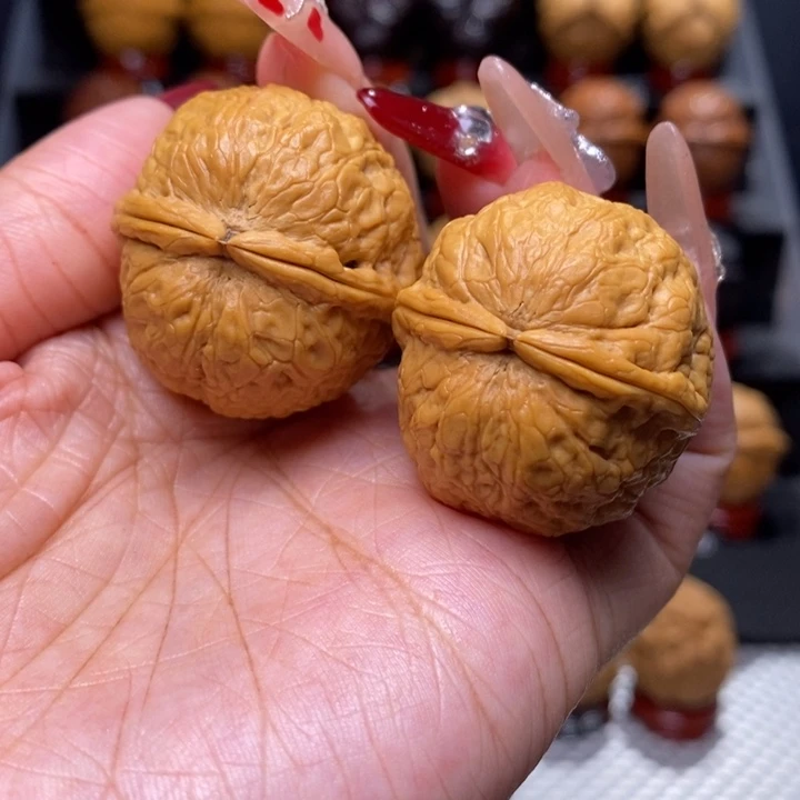 文玩核桃把件蛇皮球50号