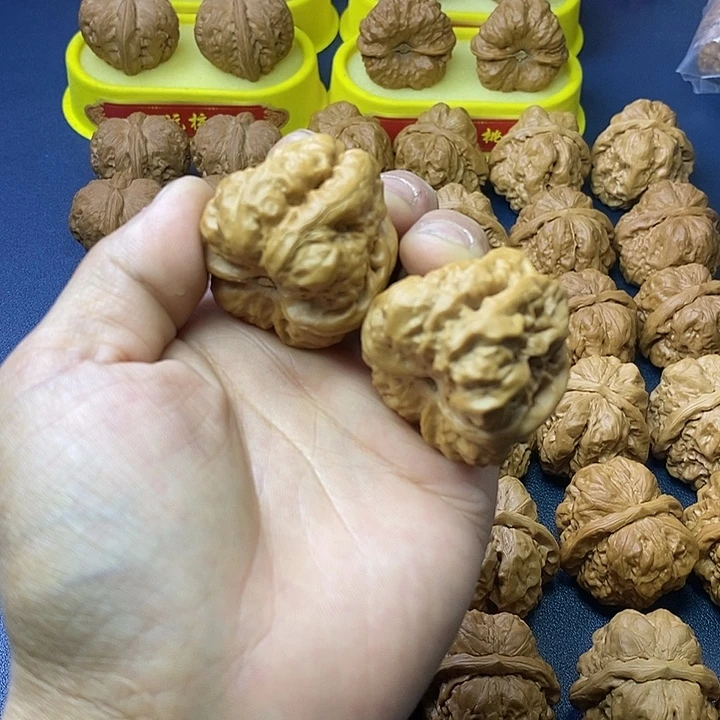 文玩核桃把件蛤蟆