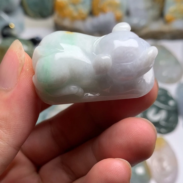 翡翠未镶嵌颈饰福猪31
