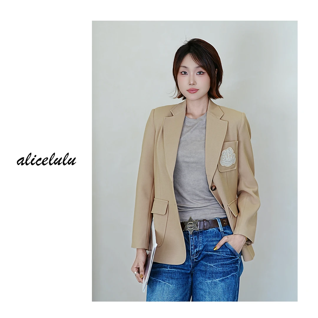 1 alicelulu 知性短外套女士特调卡其V领利落大方 81236Y