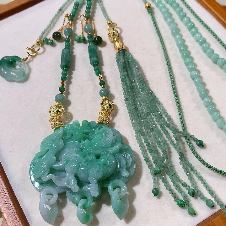 翡翠未镶嵌颈饰翡翠吊坠