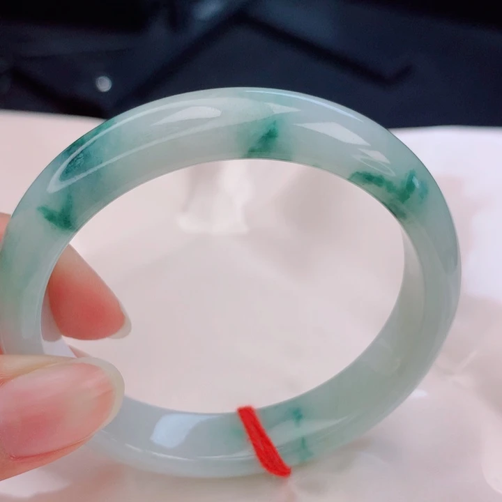 翡翠未镶嵌手镯56圈