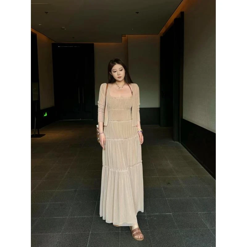 琪琪怪怪大码女装【海边风情】法式褶皱大裙摆吊带连衣裙D16800QQ