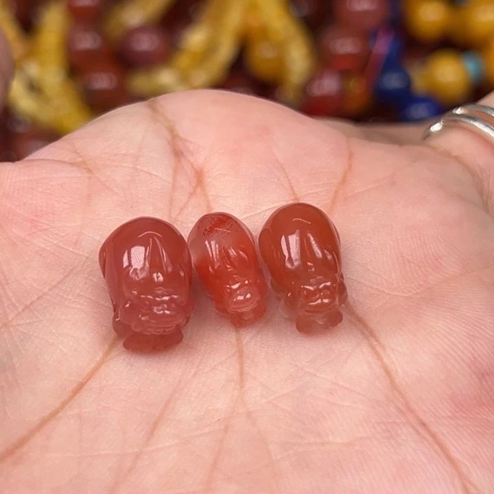 B***子南红玛瑙未镶嵌吊坠(不含链)
