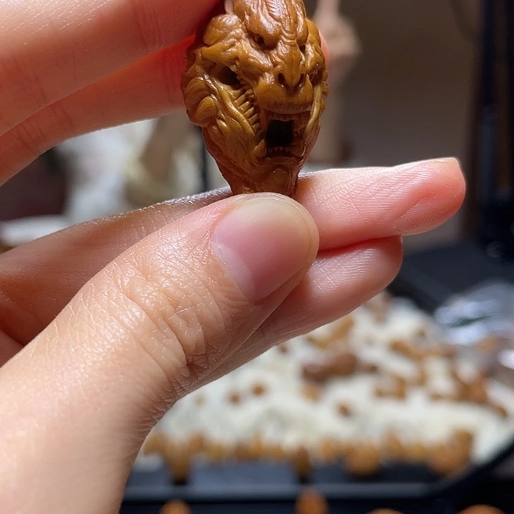 吊坠橄榄核龙头三通