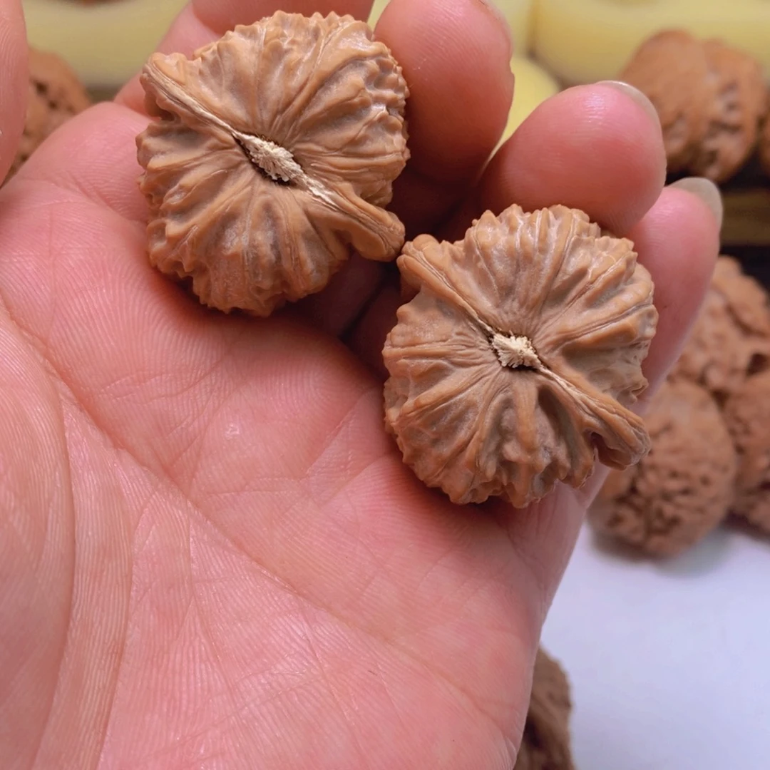 文玩核桃把件聪**贵文玩核桃瑕疵品