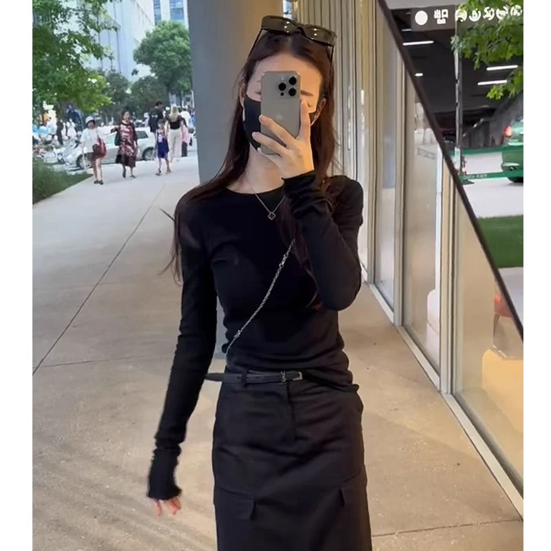 正肩黑色t恤女春秋季2025新款设计感小众修身长袖内搭打底衫上衣