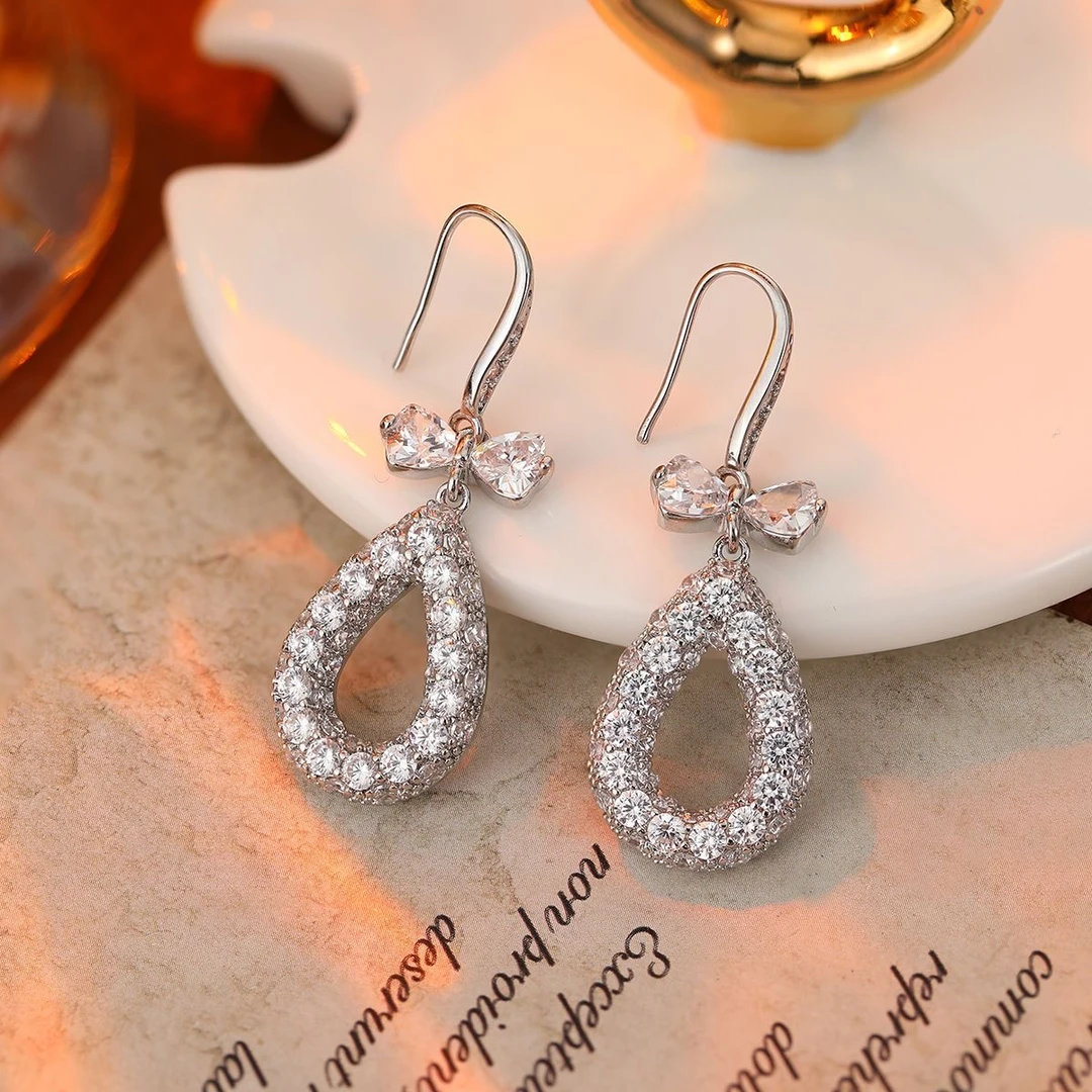 铜合金合成锆石耳饰 春上新气质高奢时尚百搭银色耳饰-559