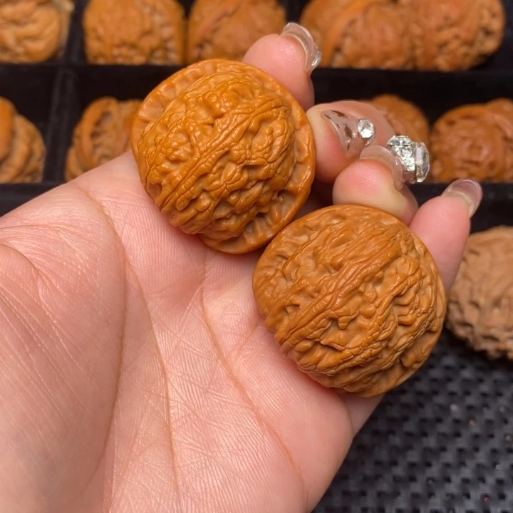 秦岭野生文玩核桃1