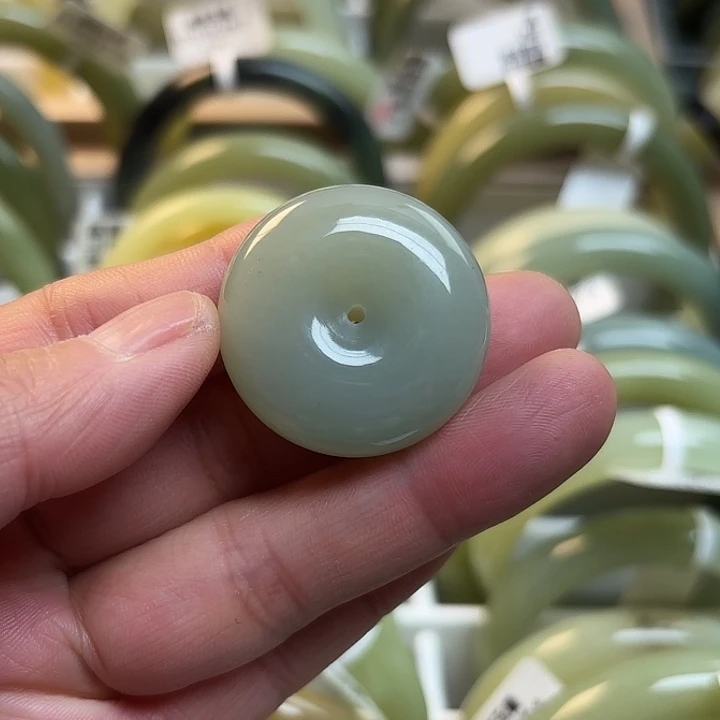 未镶嵌手镯和田玉（糖玉）