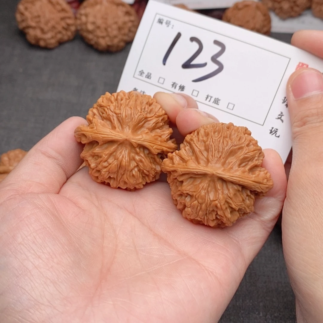 文玩核桃吊坠42苹果123