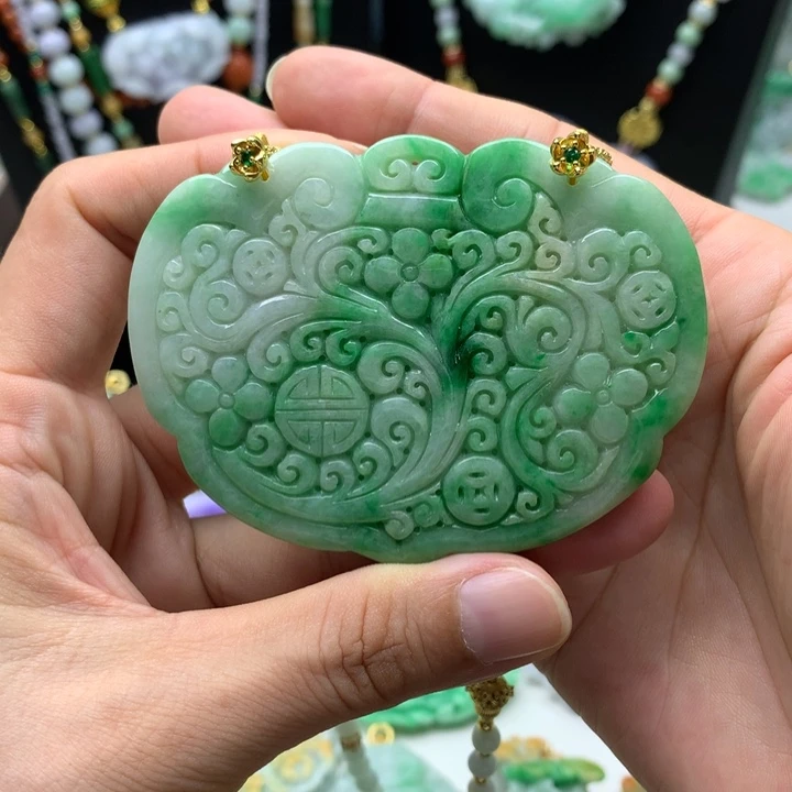 颈饰未镶嵌翡翠翡翠