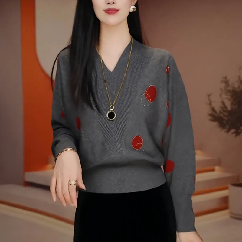 慵懒风灰色V领套头毛衣女士秋冬宽松洋气减龄收腰显瘦针织衫上衣